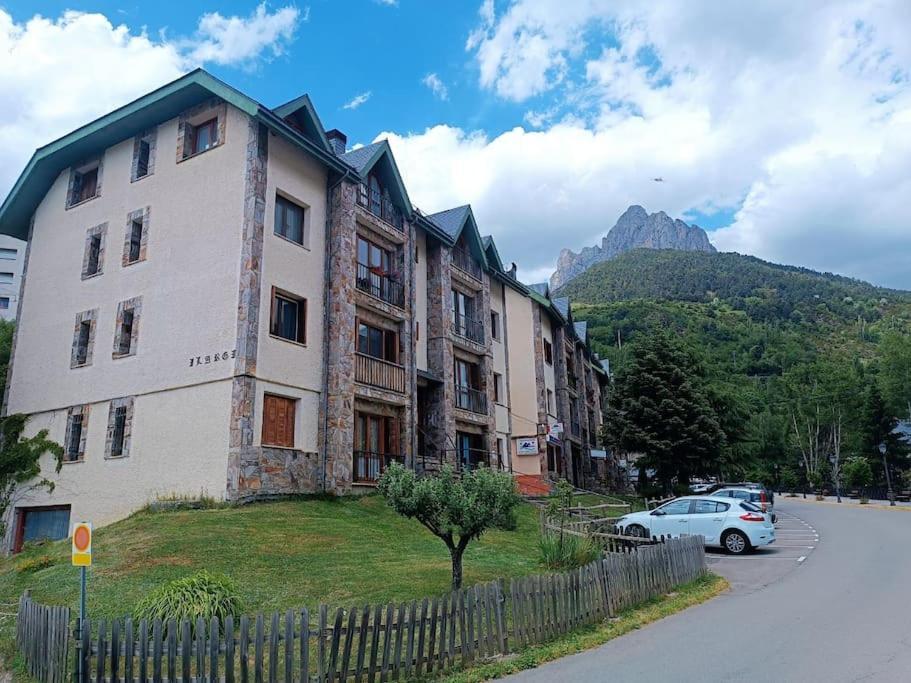 Balaitus Petfriendly - Arafita Apartamentos 萨连特加列戈 外观 照片